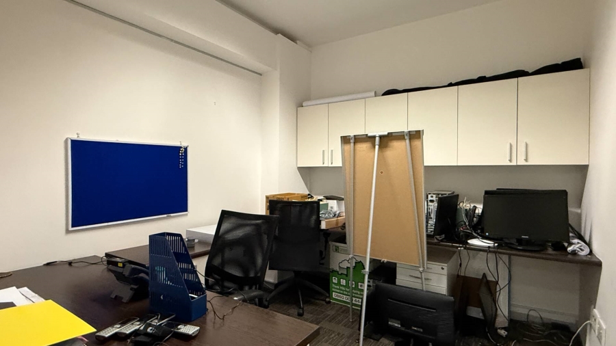 To Let commercial Property for Rent in De Waterkant Western Cape